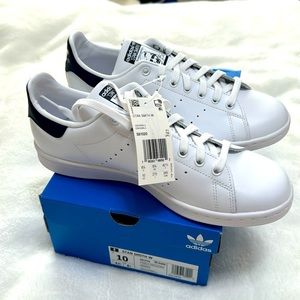 Adidas Stan smith bright white and navy, women’s size 10, new with tags and box